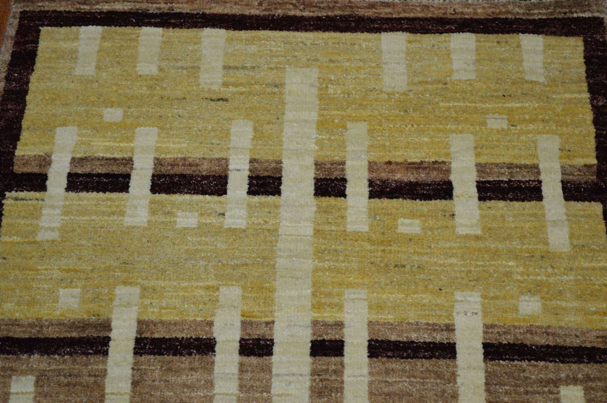 2' 6" x 4' 0" India Gabbeh Rug image 6