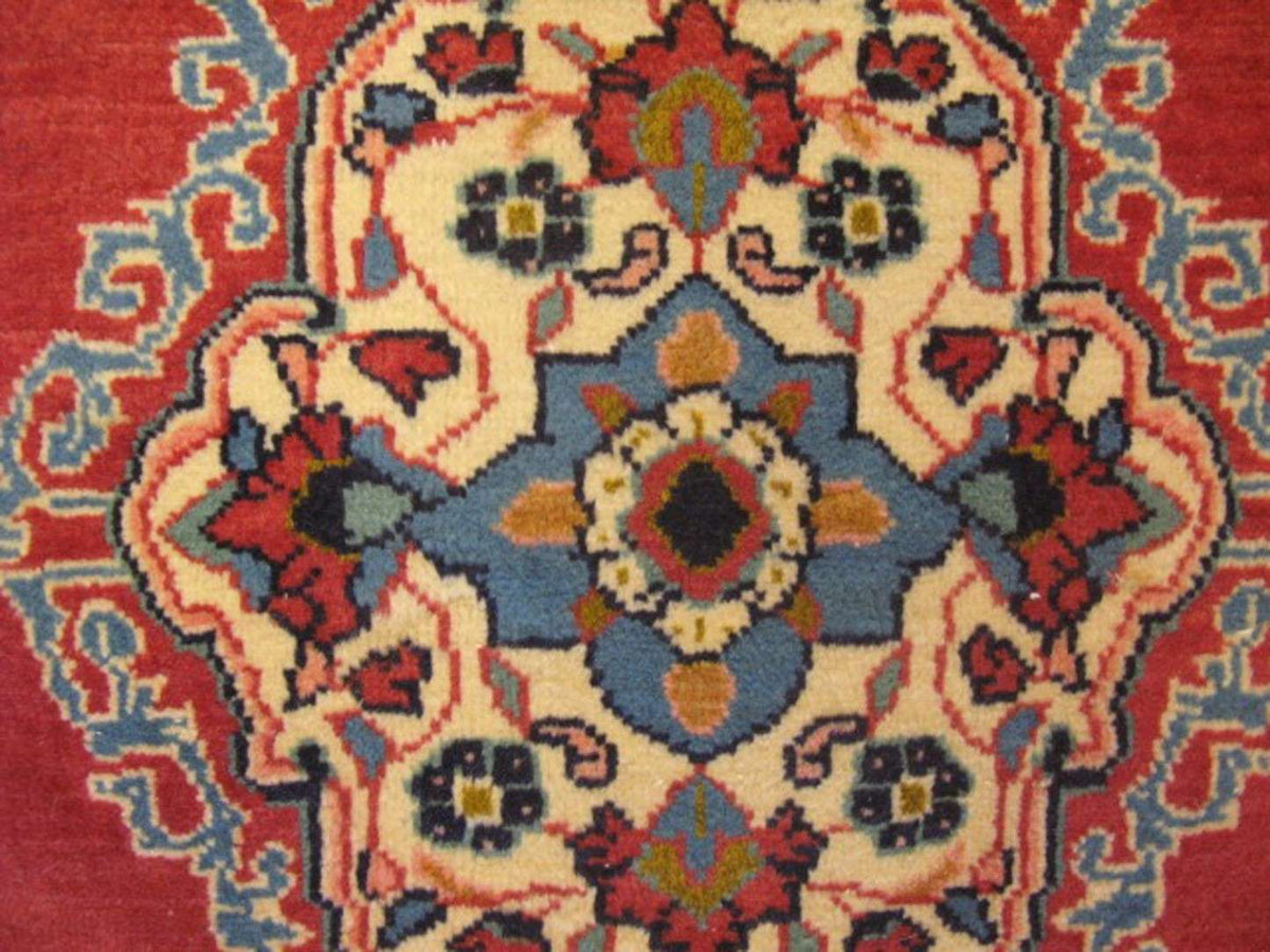 2' 6" x 3' 6" Persian Qum Rug image 12