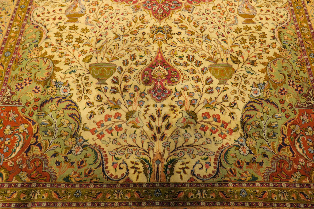6' 9" x 10' 1" Persian Tabriz Rug image 3