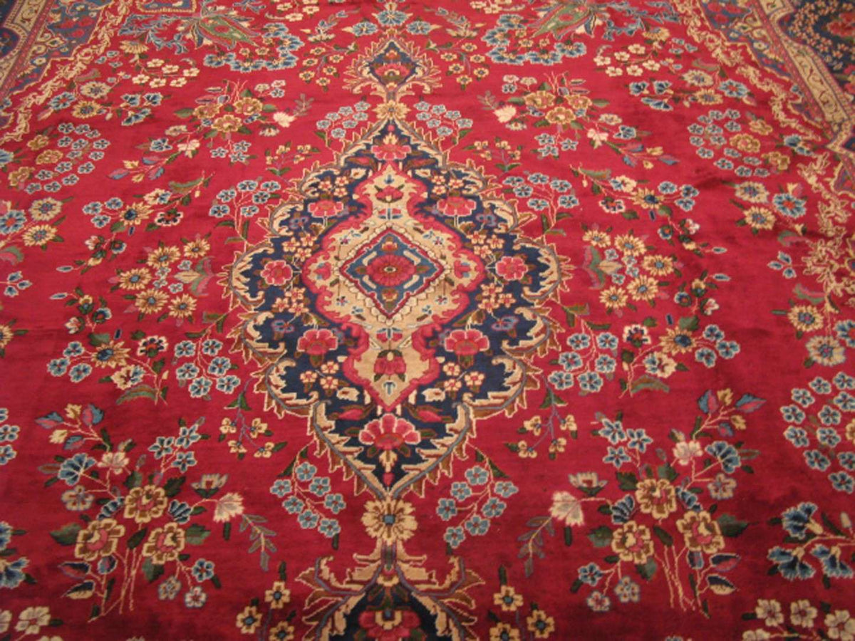 10' 0" x 13' 1" Persian Yaazd Rug image 7