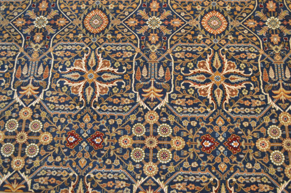 8' 1" x 8' 1" India Agra Square Rug image 9