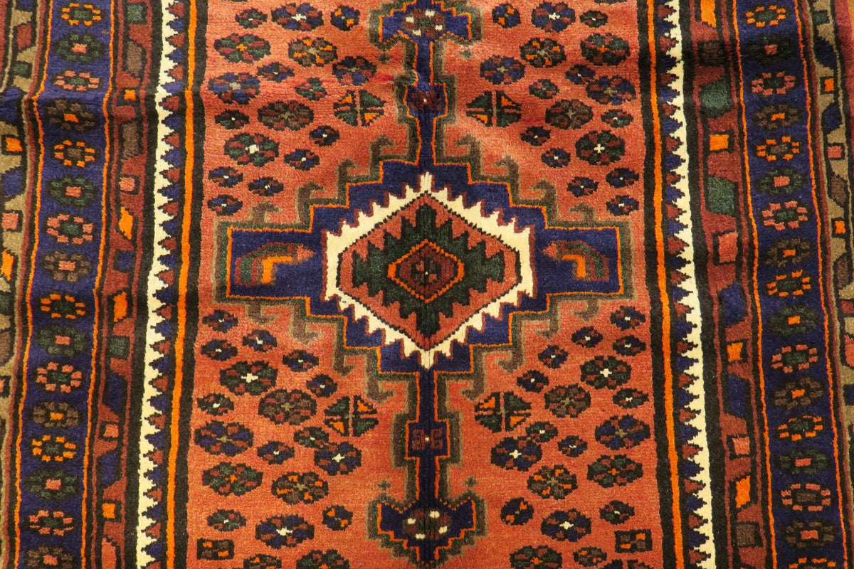 3' 4" x 4' 9" Persian Zanjan Rug image 10
