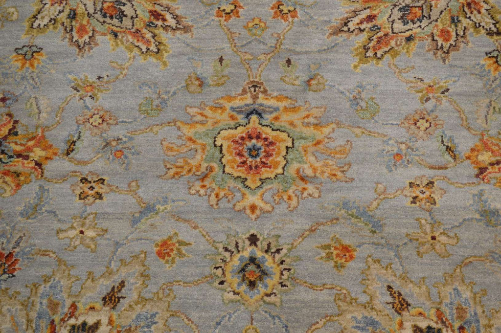 8' 0" x 8' 1" India Sultanabad Square Rug image 5