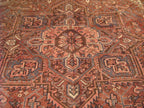 7' 9" x 11' 9" Persian Heriz Rug image 4