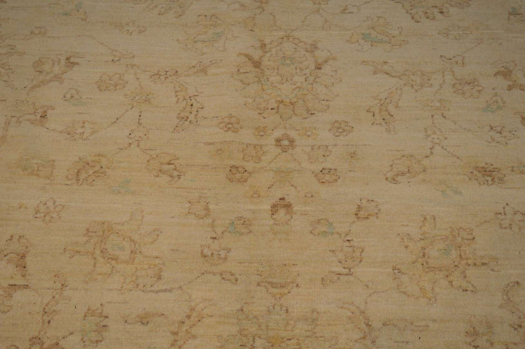8' 9" x 11' 5" Pakistan Peshawar Rug image 4