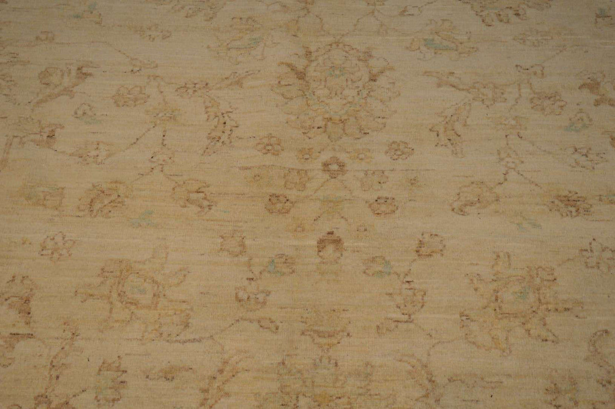 8' 9" x 11' 5" Pakistan Peshawar Rug image 4