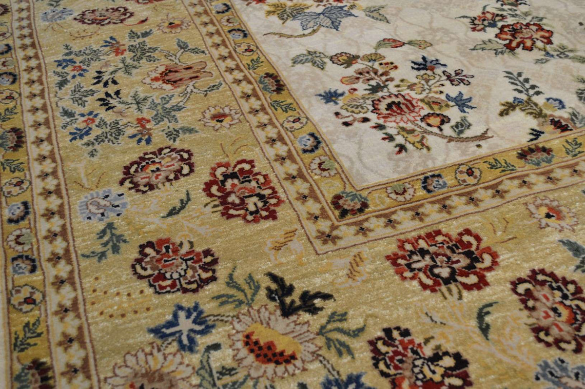 3' 9" x 4' 3" India Agra Rug image 4