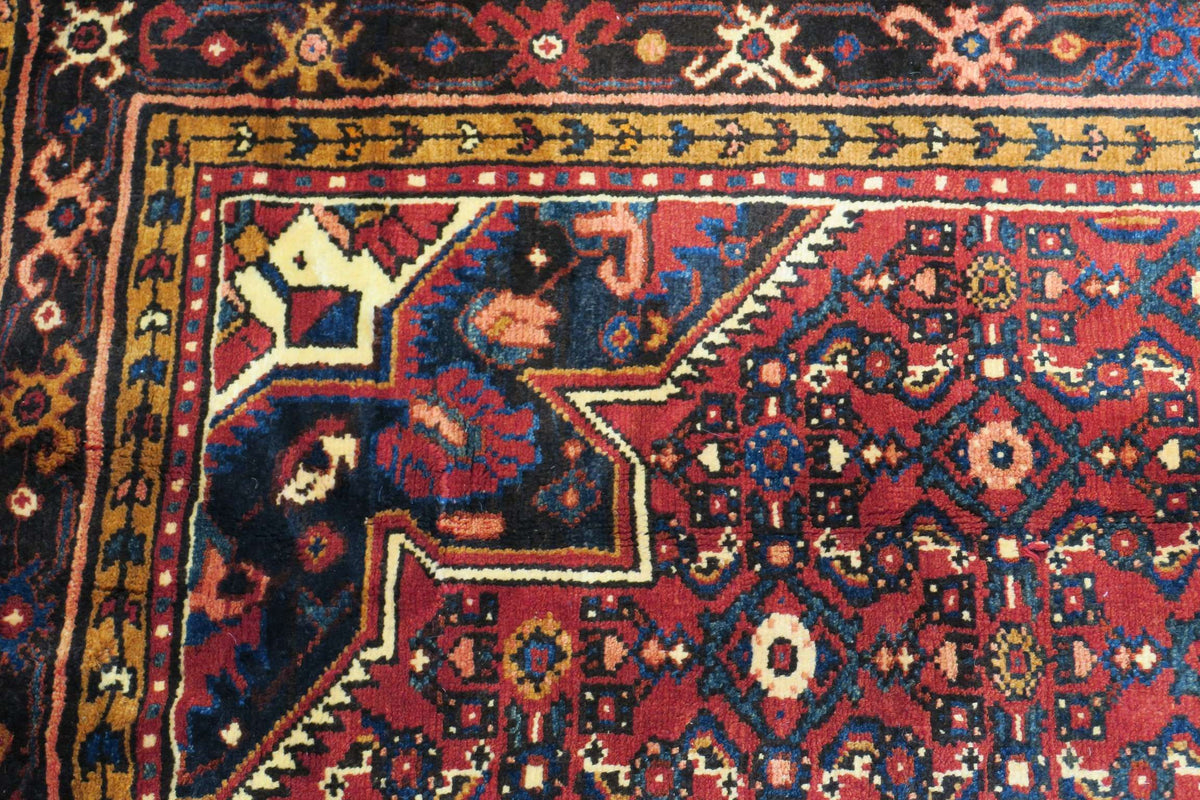 5' 1" x 7' 3" Persian Hamadan Rug image 5