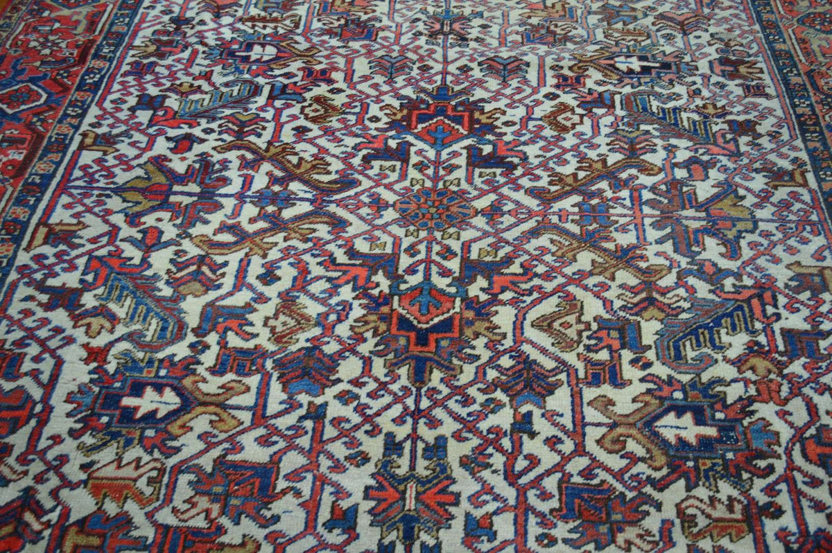 8' 3" x 11' 7" Persian Heriz Rug image 2
