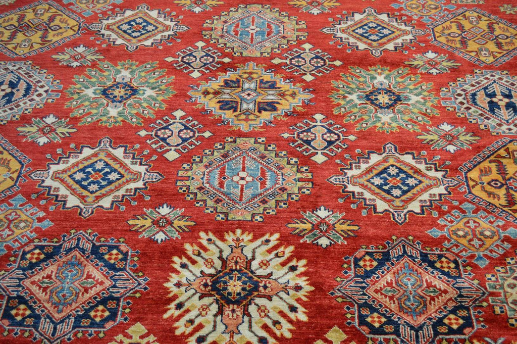 10' 0" x 14' 0" Pakistan Kazak Rug image 6