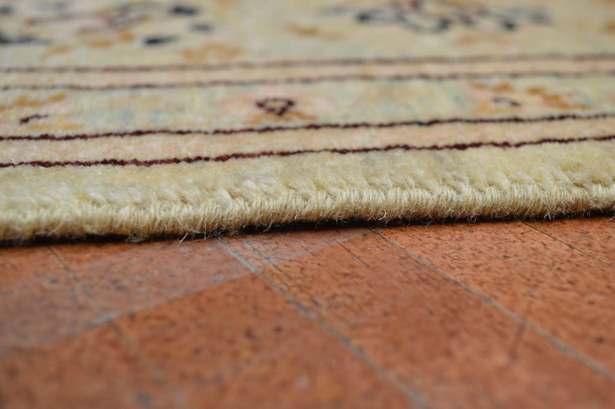 4' 2" x 6' 3" Pakistan Mogul Rug image 10