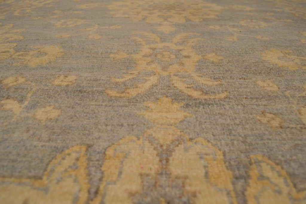 5' 0" x 7' 2" Pakistan Peshawar Rug image 7