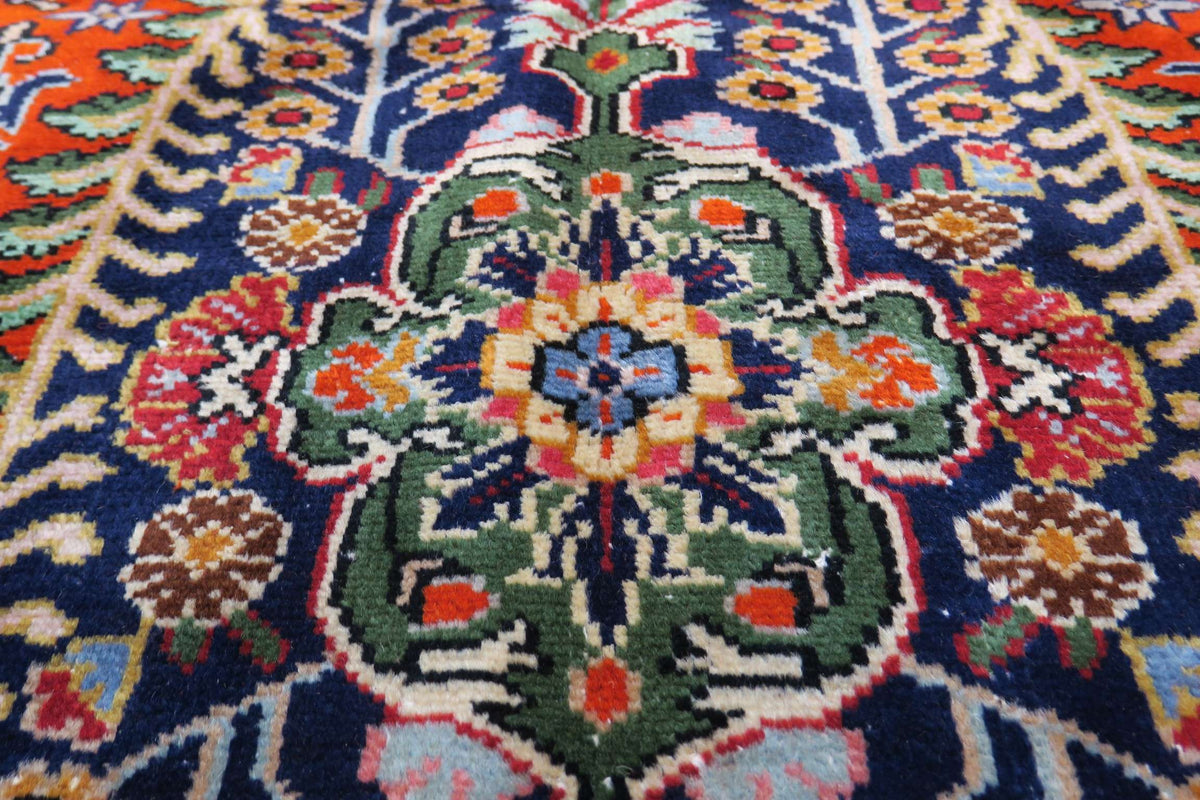 3' 2" x 4' 8" Persian Hamadan Rug image 9