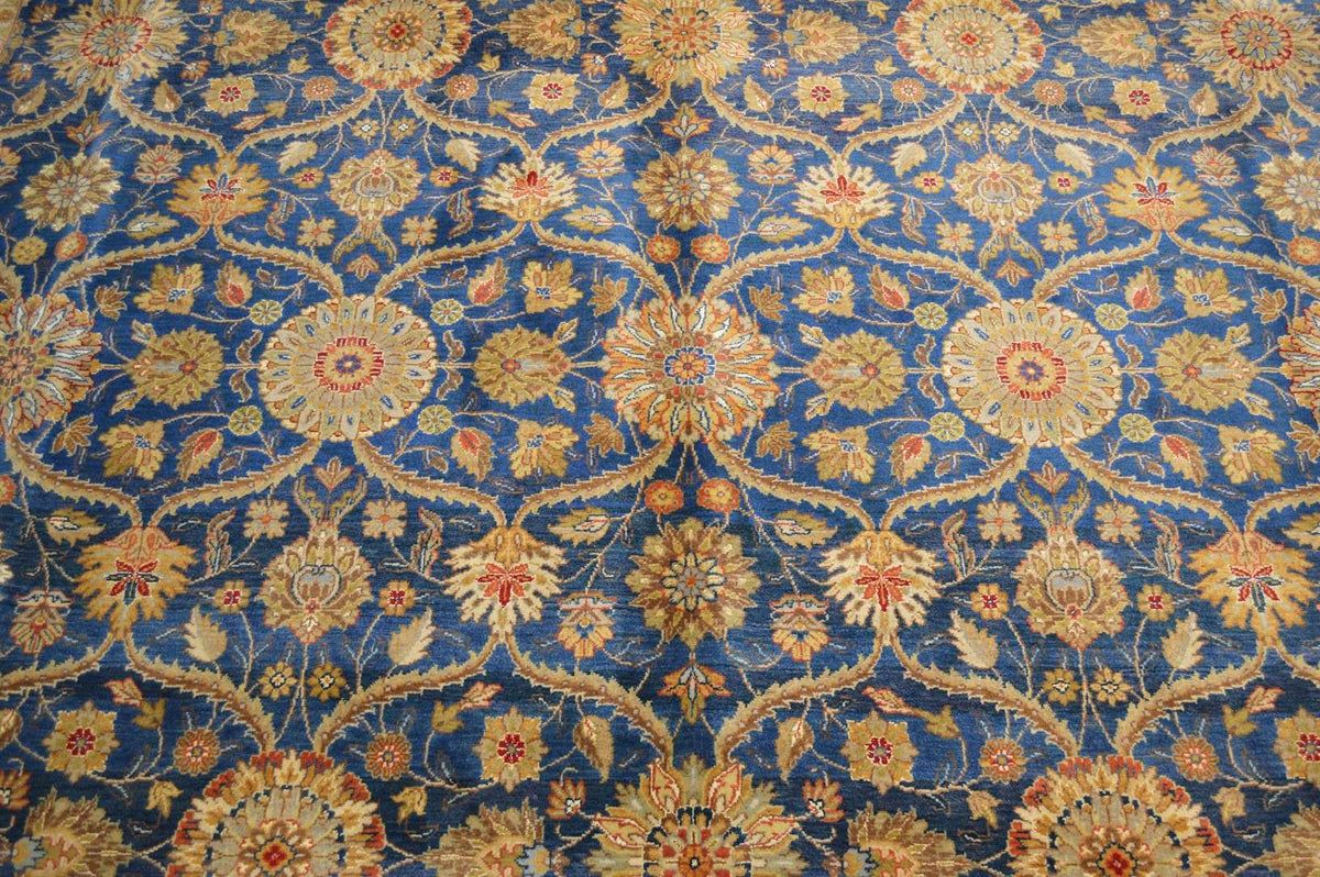 10' 0" x 14' 1" India Agra Rug image 8