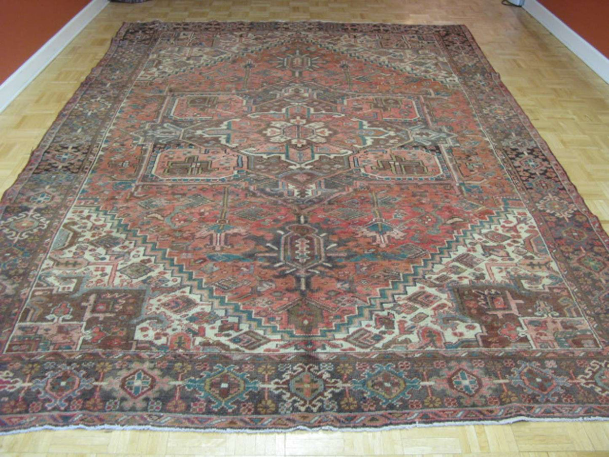 8' 2" x 11' 5" Persian Heriz Rug image 1