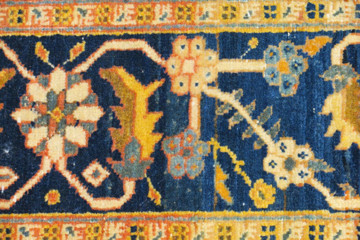 3' 9" x 5' 4" Persian Tabriz Rug image 1