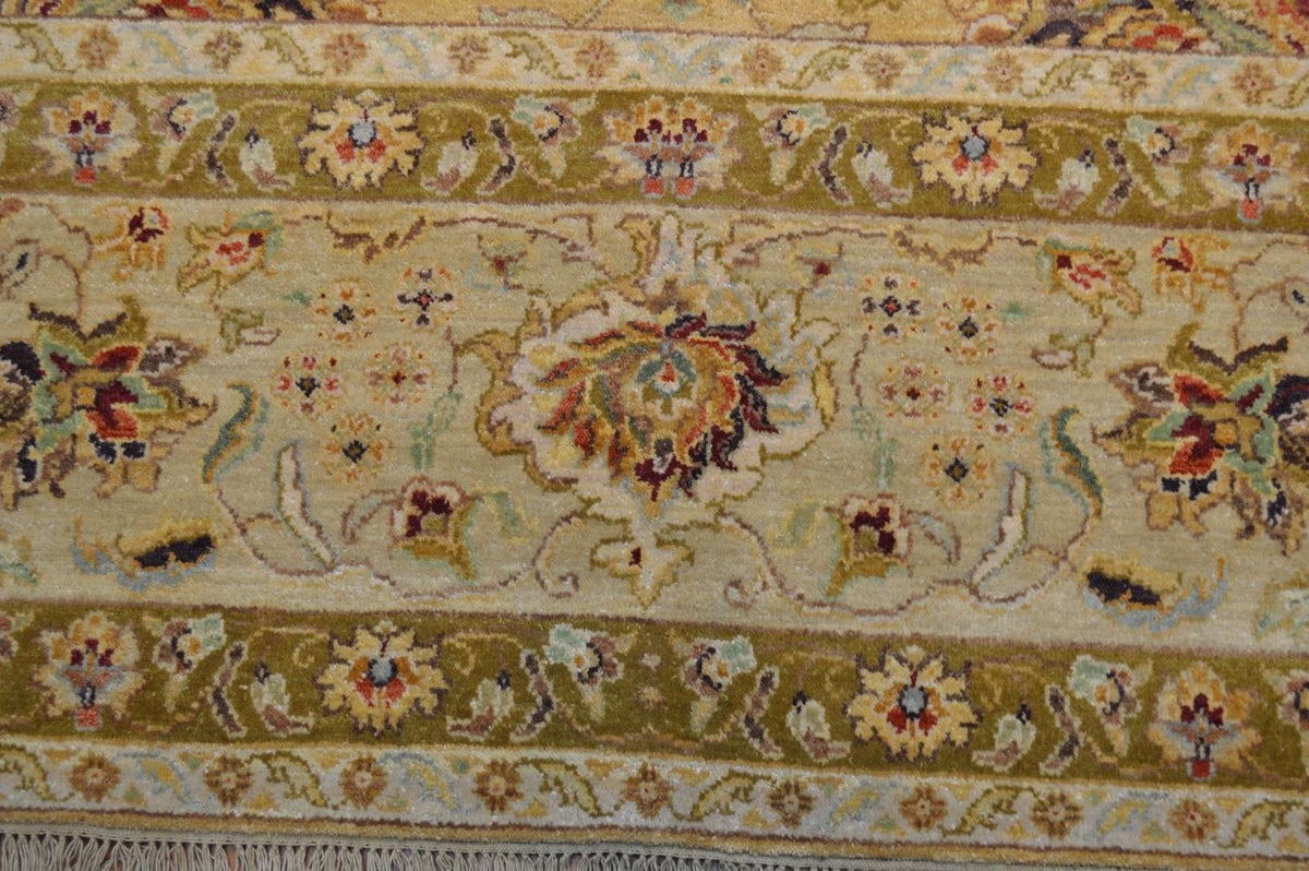 10' 0" x 13' 9" India Sultanabad Rug image 9