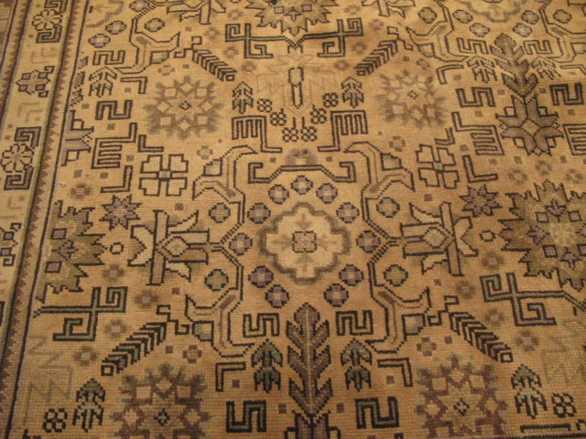 9' 1" x 12' 9" Persian Tabriz Rug image 10