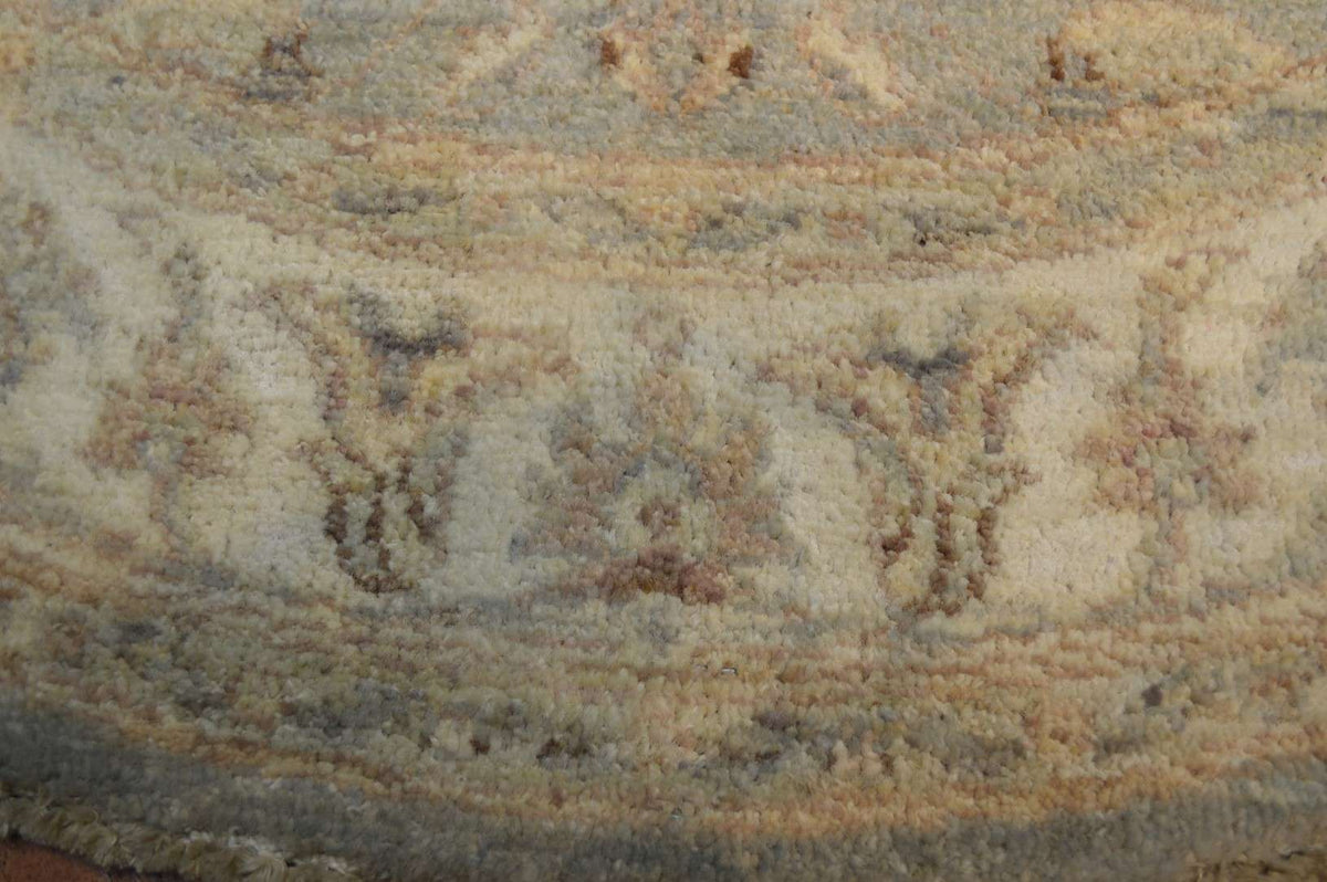 4' 1" x 4' 1" Pakistan Peshawar Round Rug image 8