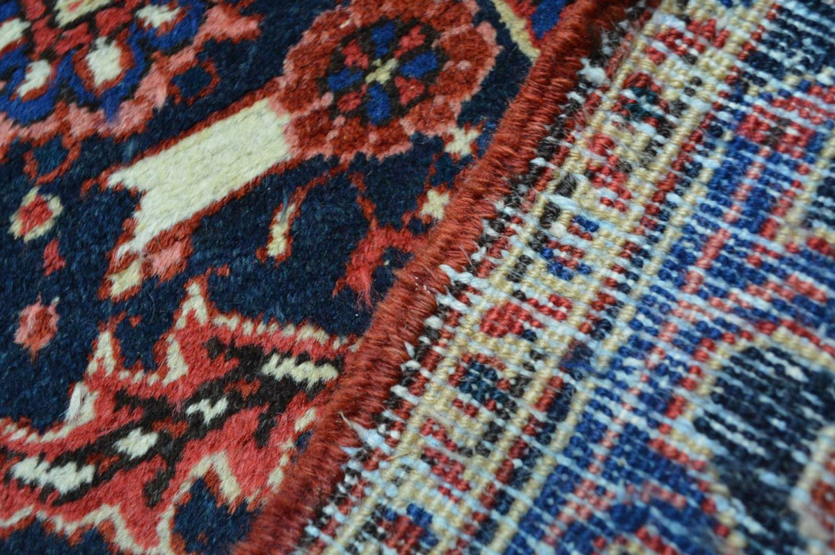 8' 3" x 11' 2" Persian Heriz Rug image 12