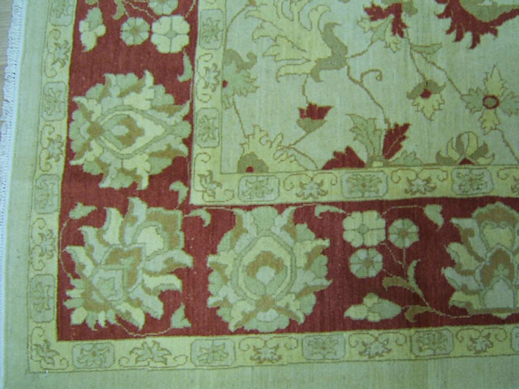 7' 0" x 9' 6" Persian Sultanabad Rug image 6