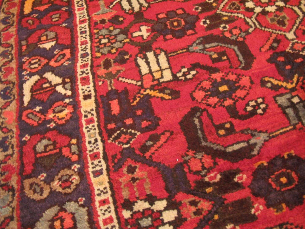 3' 5" x 9' 5" Persian Zanjan Runner image 10