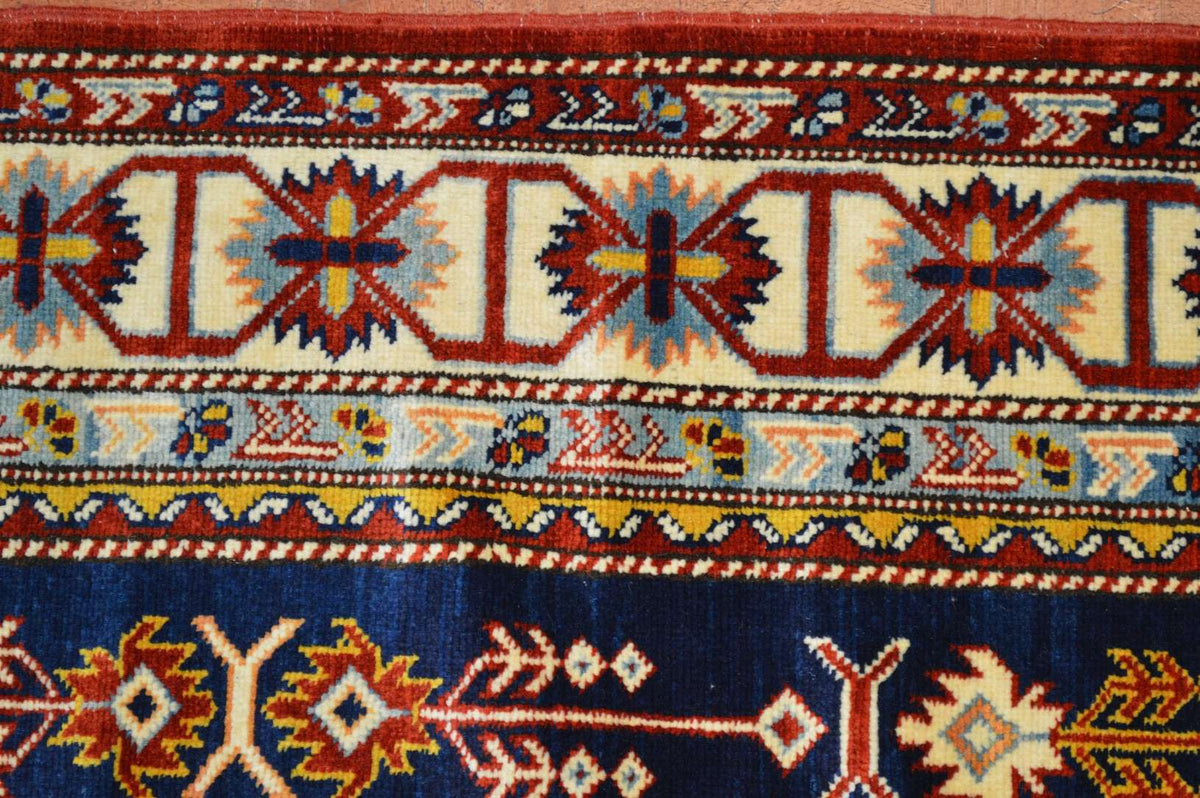 4' 3" x 6' 7" Pakistan Shirvan Rug image 5
