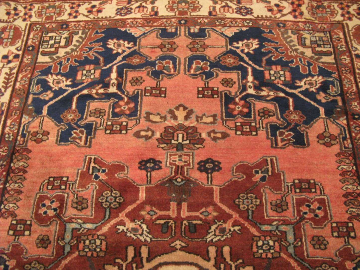 4' 4" x 6' 4" Persian Tafresh Rug image 9