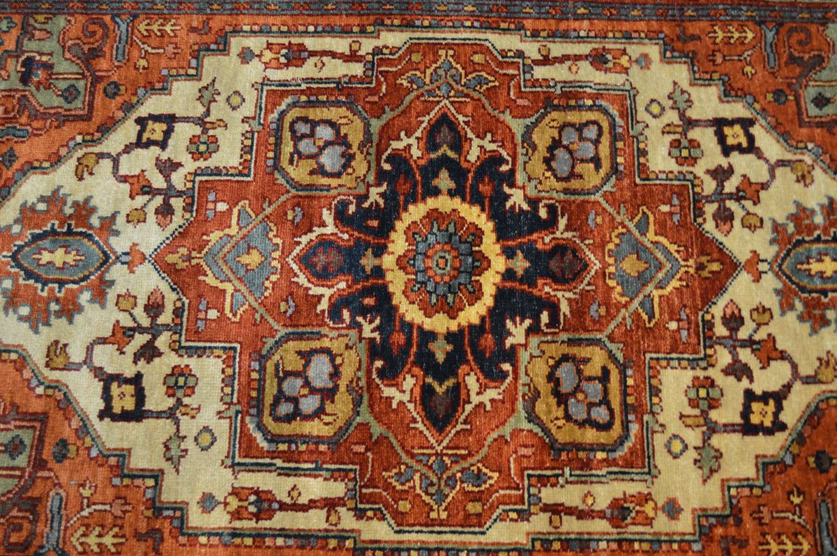 4' 0" x 6' 0" India Serapi Rug image 9