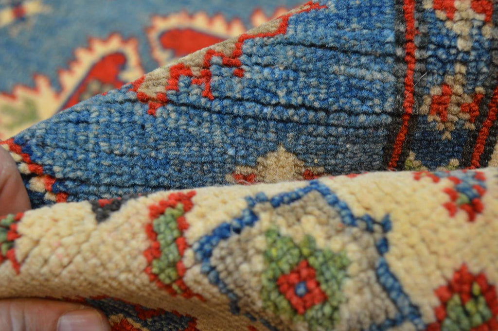 2' 8" x 9' 7" Pakistan Kazak Runner image 10