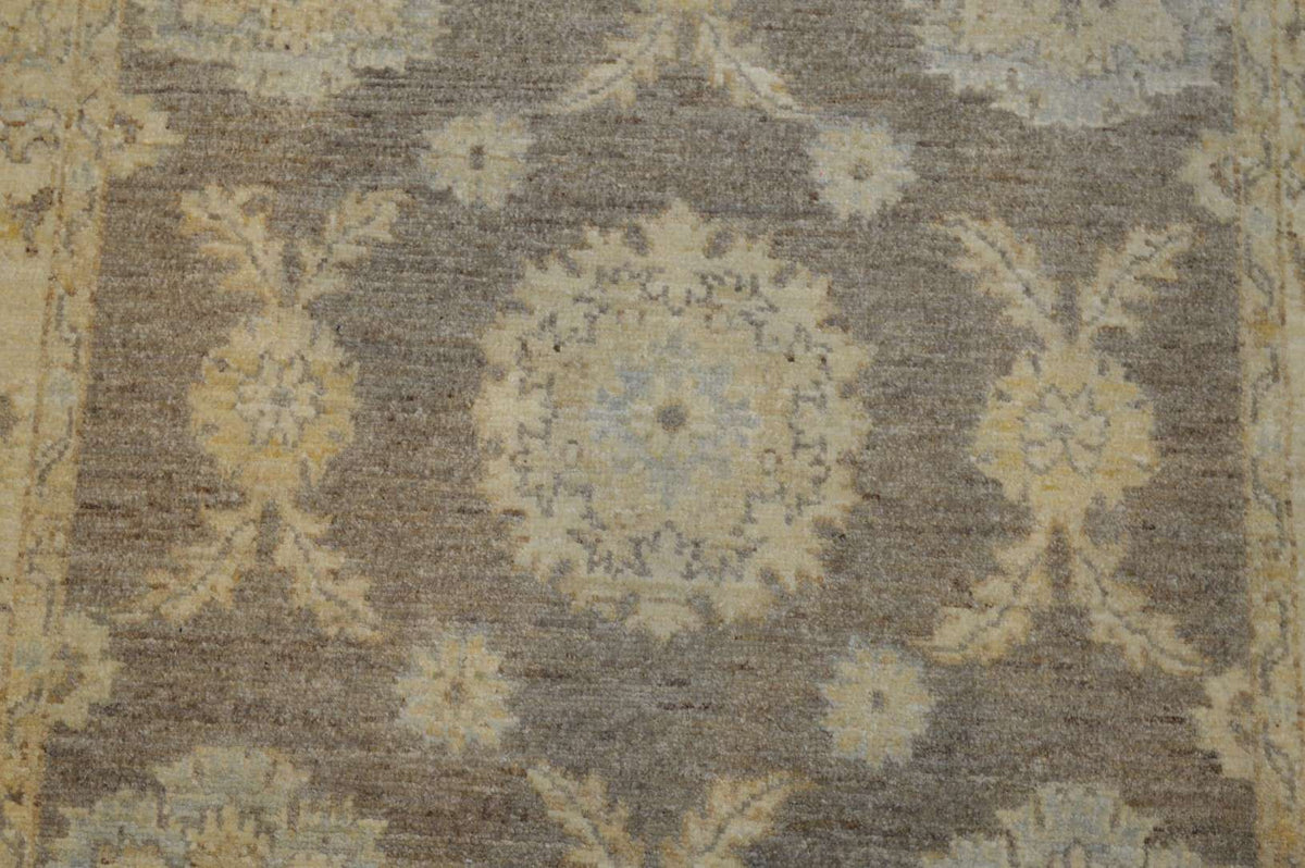 3' 0" x 5' 0" Pakistan Peshawar Rug image 3