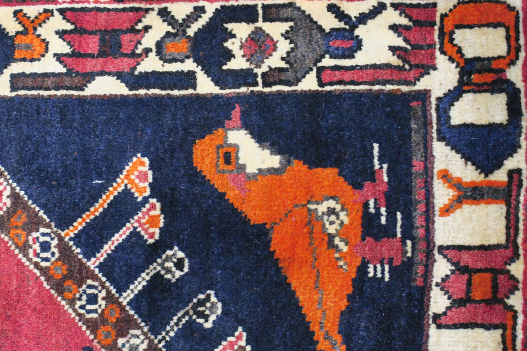 3' 7" x 5' 3" Persian Shiraz Rug image 0