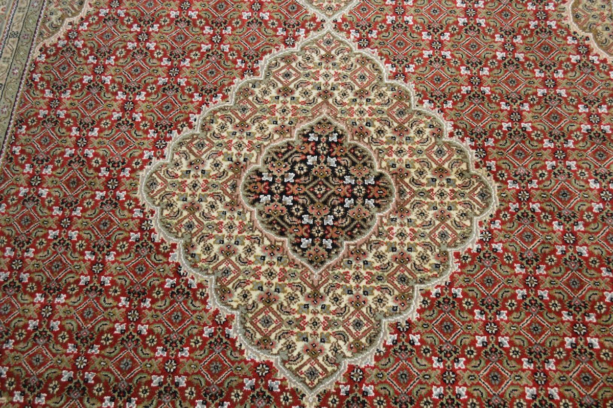 6' 3" x 9' 5" India Tabriz Rug image 4