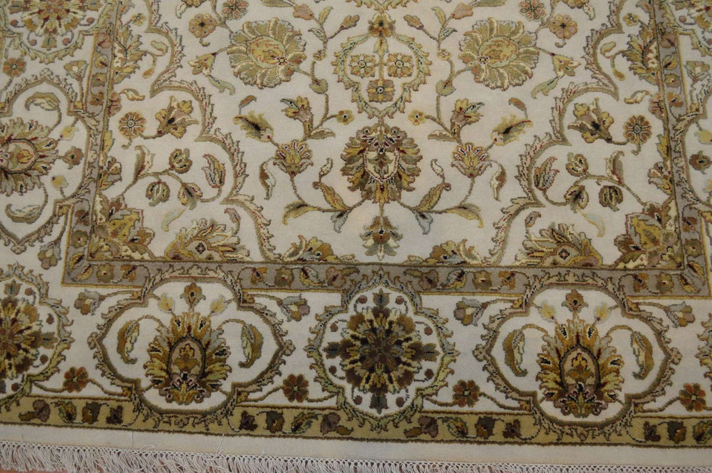 5' 5" x 8' 0" India Jaipur Rug image 6