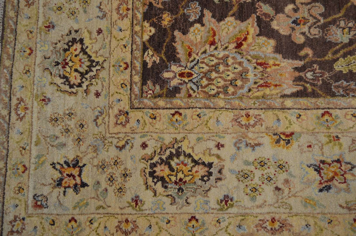 7' 6" x 8' 4" India Sultanabad Square Rug image 2