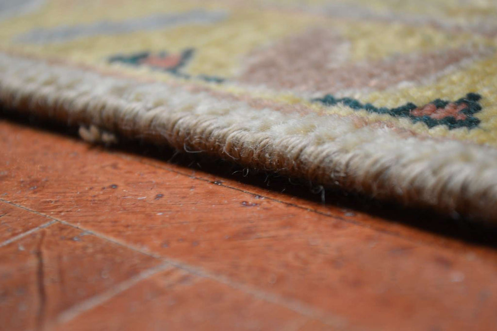 8' 0" x 9' 9" India Mahal Rug image 9