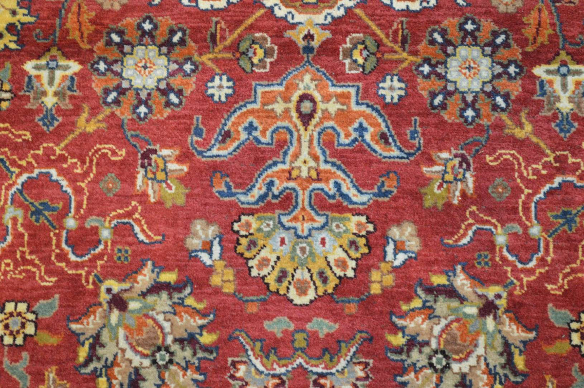 4' 1" x 6' 0" India Agra Rug image 5