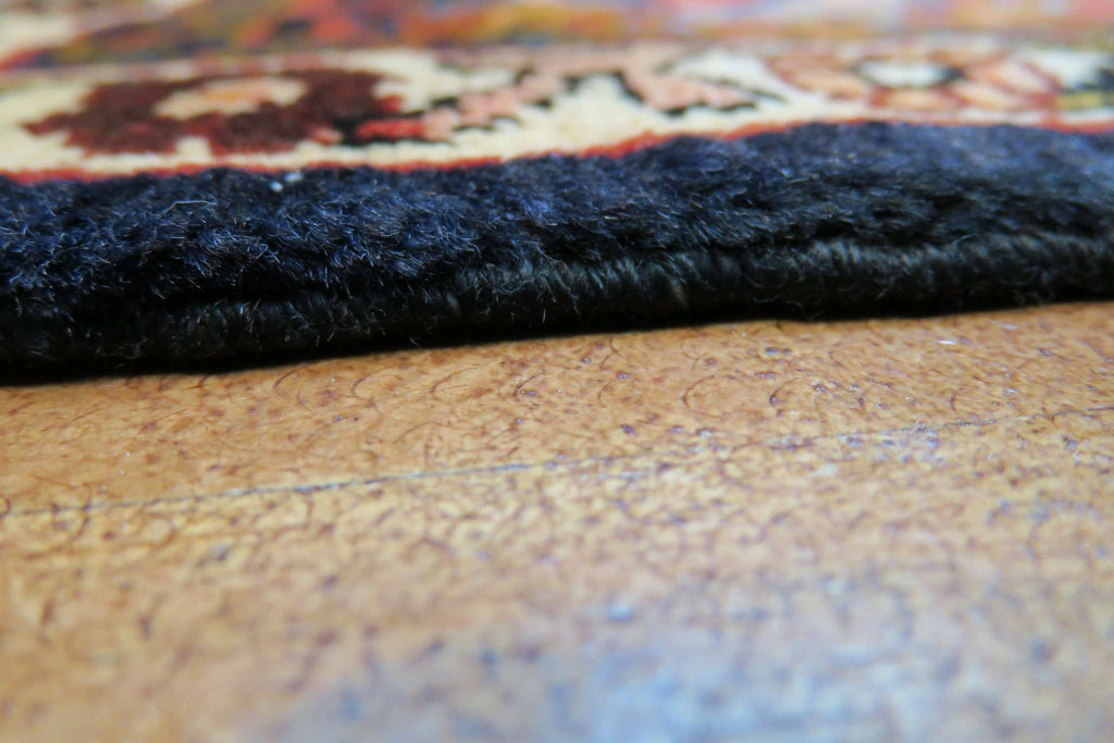 6' 6" x 10' 1" Persian Hamadan Rug image 10