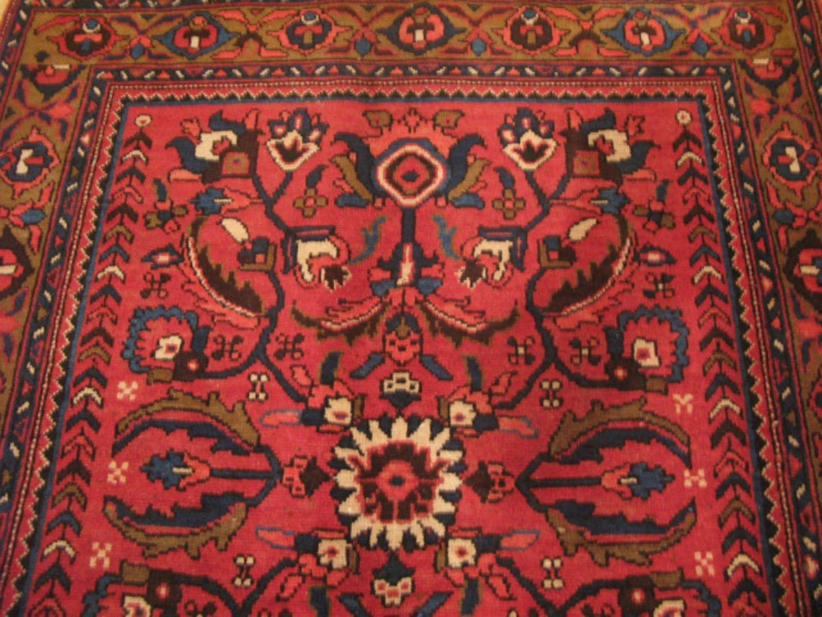3' 5" x 9' 9" Persian Bakhshayesh Runner image 9