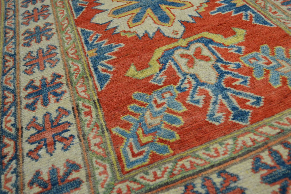 2' 7" x 4' 4" Pakistan Kazak Rug image 9
