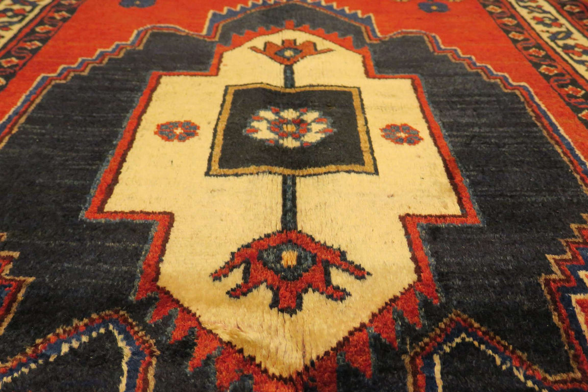 3' 3" x 4' 10" Persian Hamadan Rug image 9