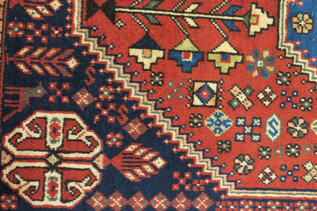 1' 9" x 3' 2" Persian Abadeh Rug image 6
