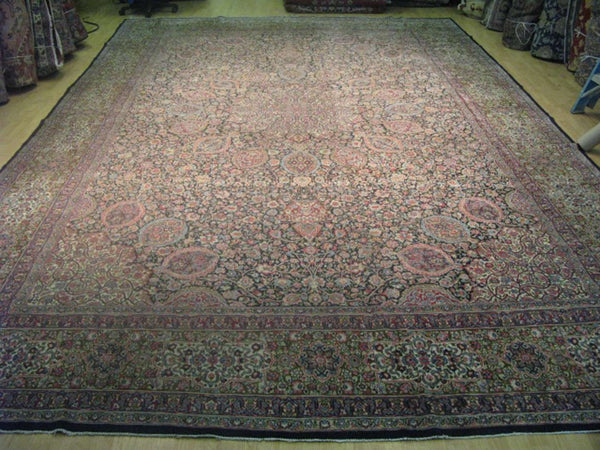 11' 5" x 17' 6" Persian Lavar Rug image 1
