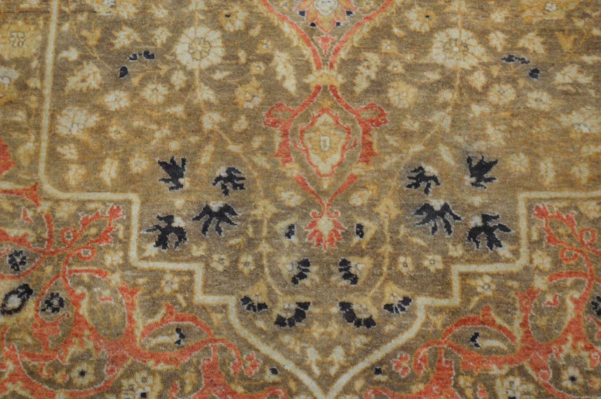 4' 2" x 6' 1" Pakistan Mogul Rug image 5