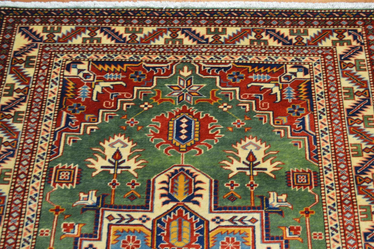 4' 3" x 5' 5" Pakistan Shirvan Rug image 5