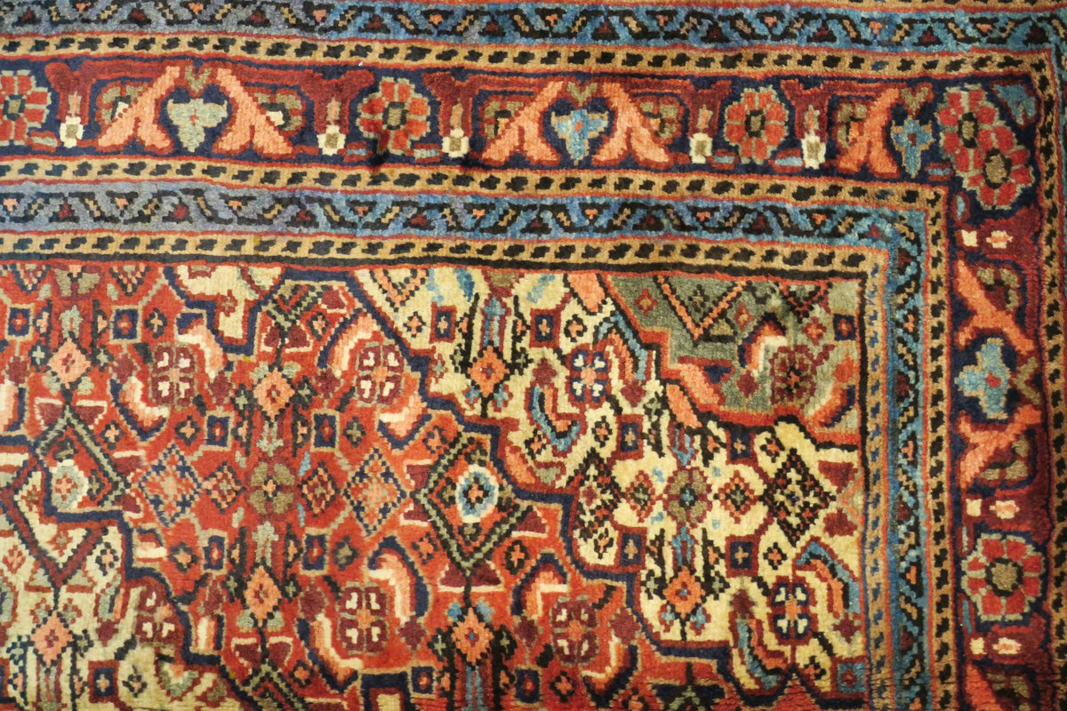3' 5" x 5' 4" Persian Hamadan Rug image 9