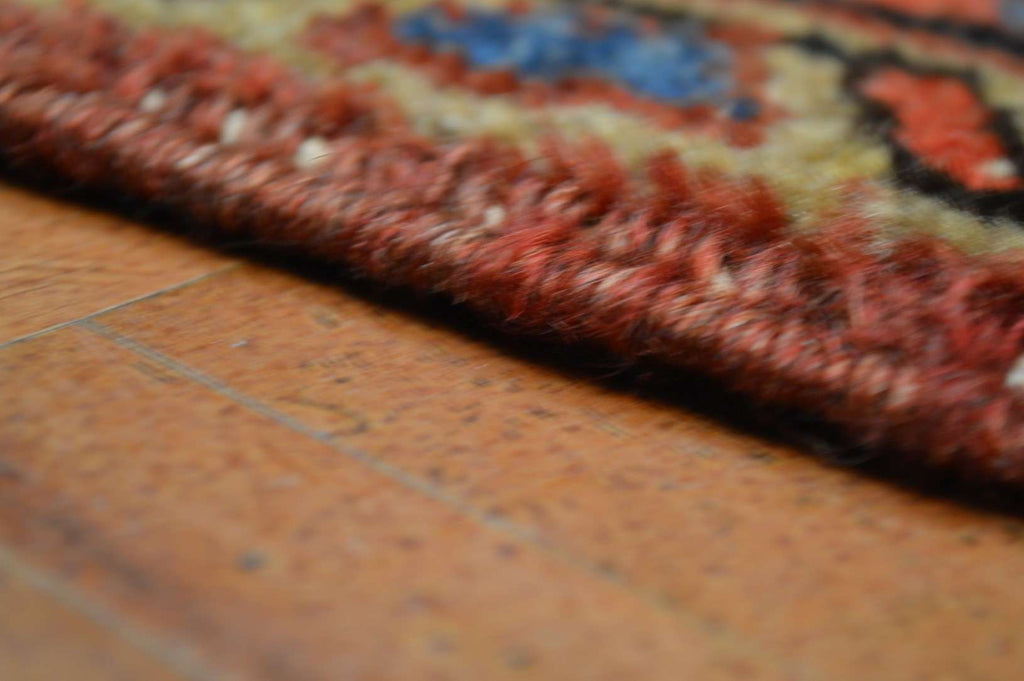 7' 6" x 10' 2" Persian Heriz Rug image 10