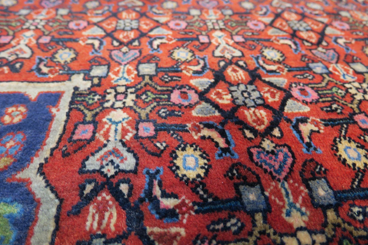 6' 10" x 9' 9" Persian Bijar Rug image 4