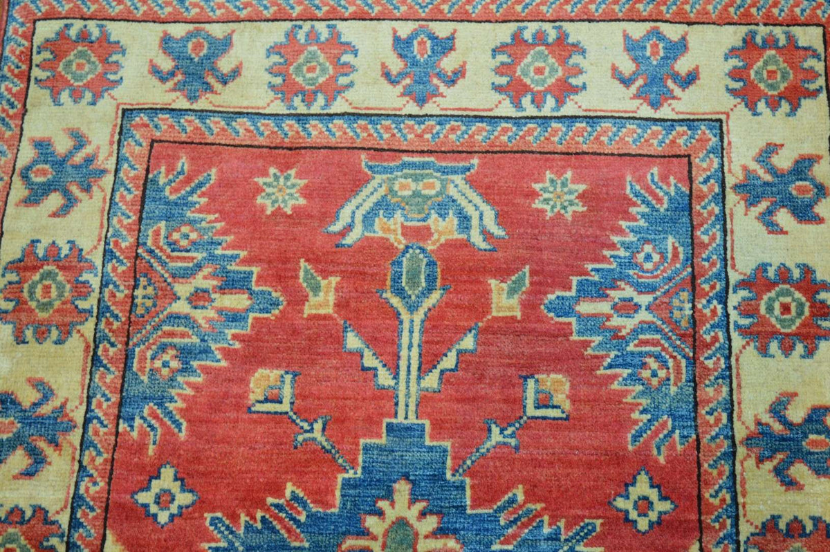 2' 7" x 4' 3" Pakistan Kazak Rug image 7