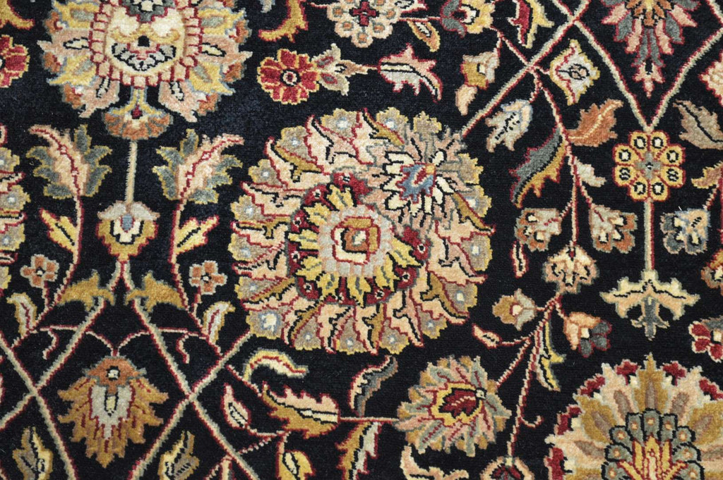 8' 0" x 10' 0" India Agra Rug image 3
